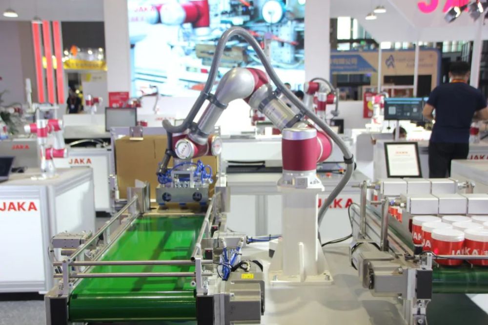 協(xié)作機器人 終端用戶與集成商改造升級的首選